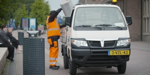 Afvalbakken ledigen 