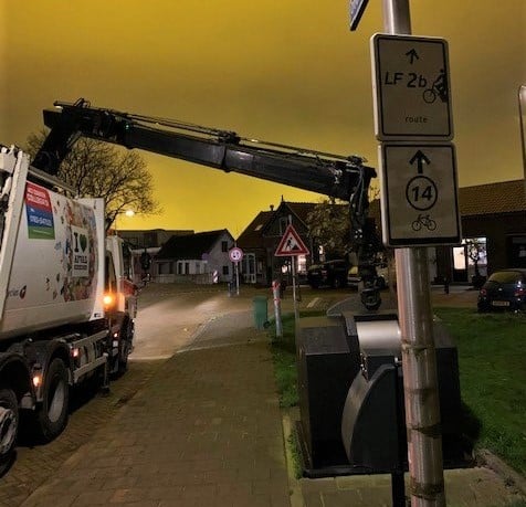 Cyclus haak aan ondergrondse container - kopie
