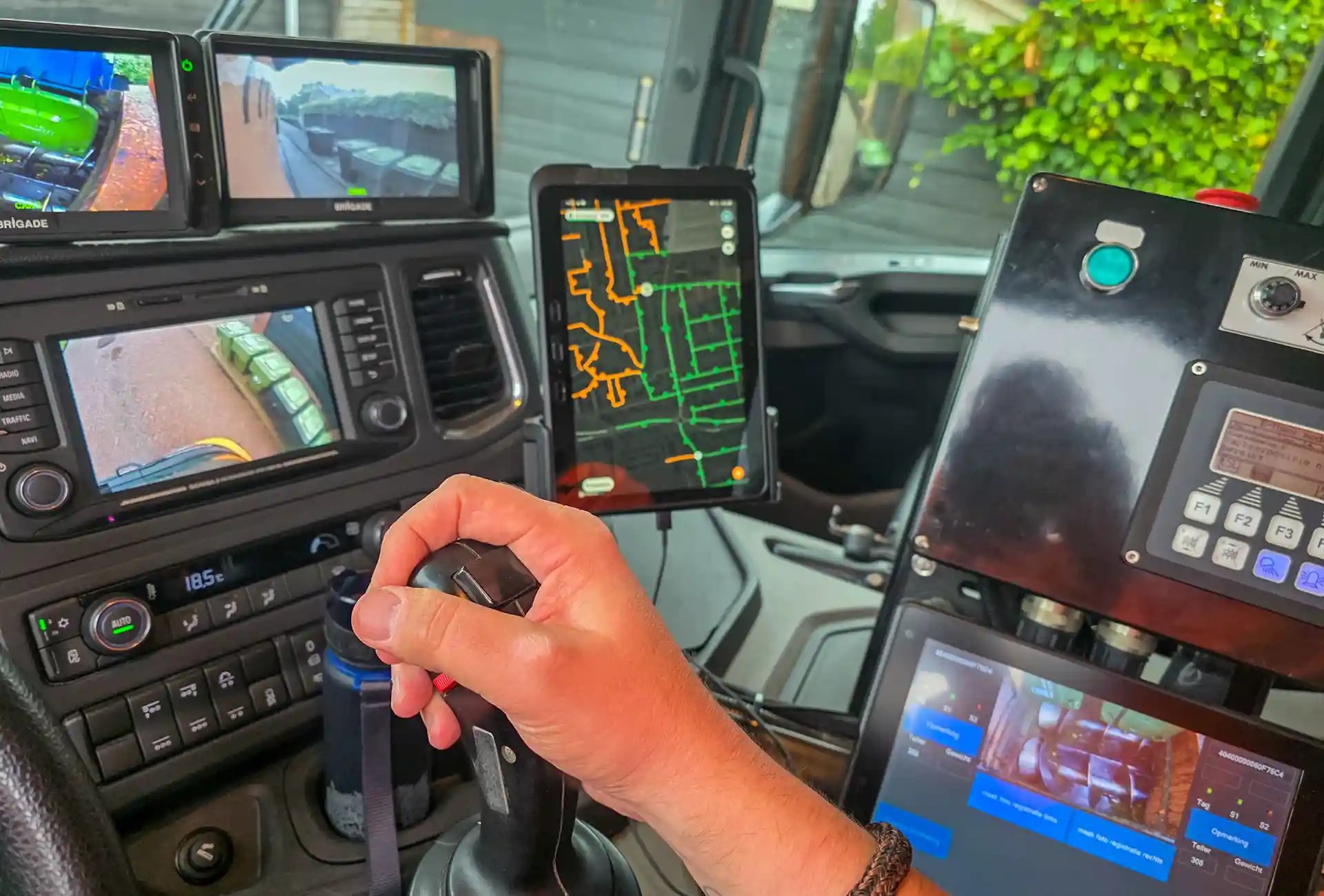 Waste management software Jewel on tablet