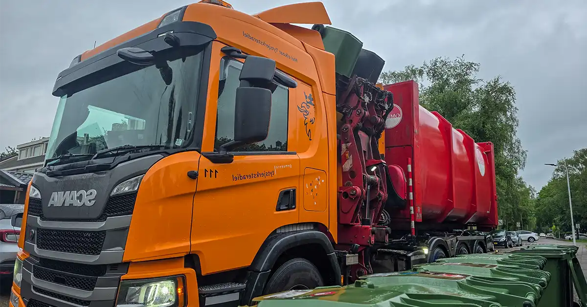 Refuse Truck operating with Jewel Software